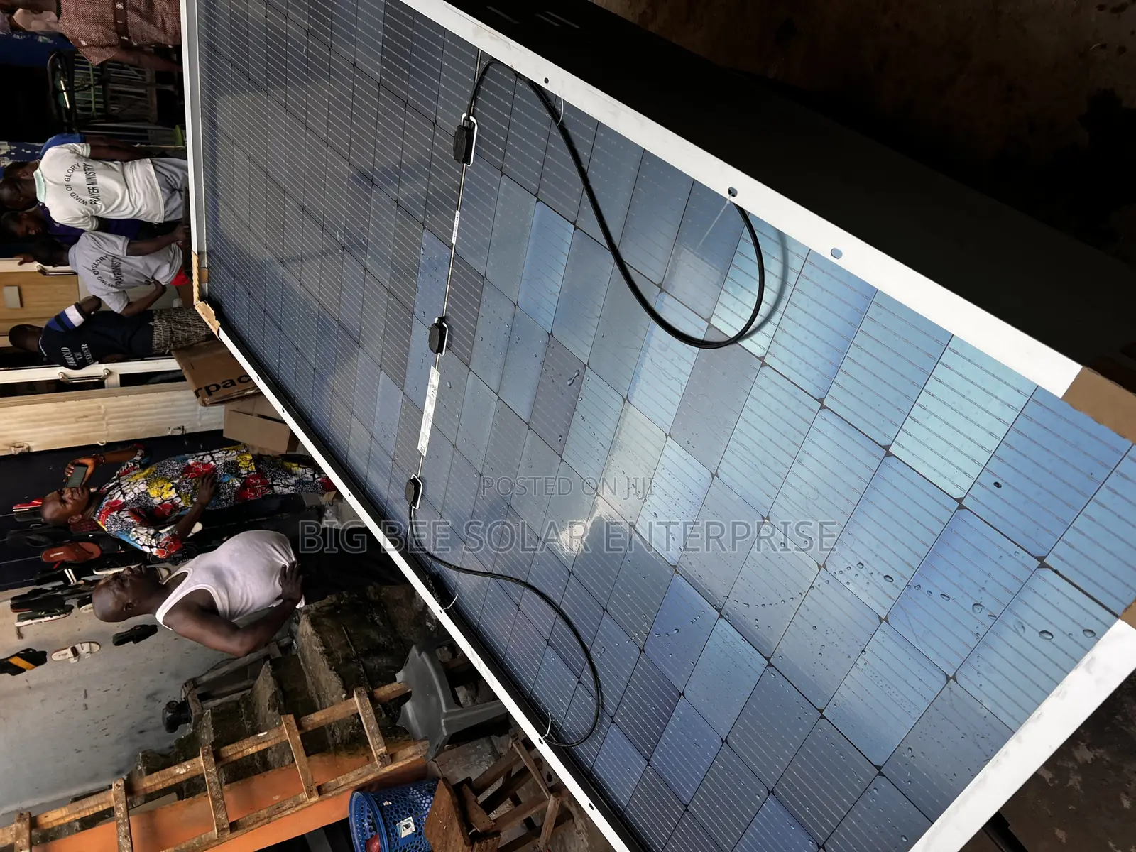 Jinko 550w Bi-Facial Half Cut Solar Panel