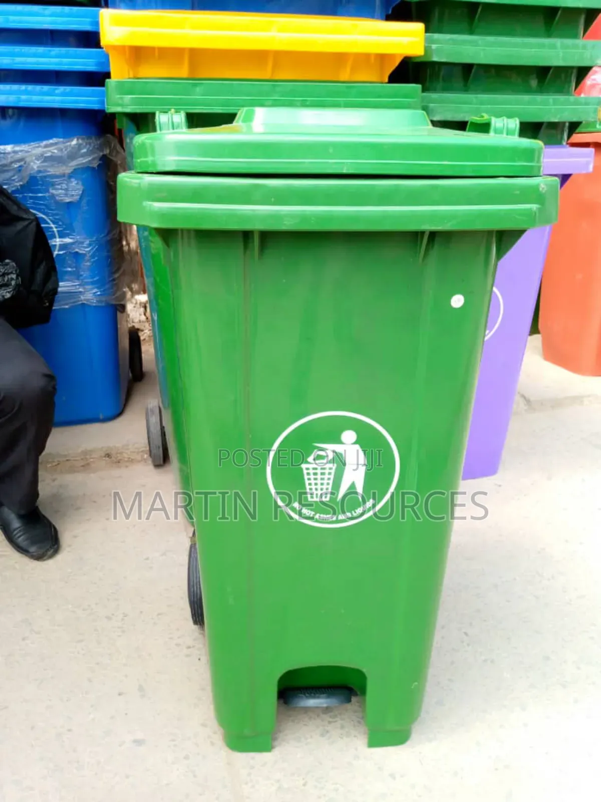 120 Litres Wheeler Bin With Pedal