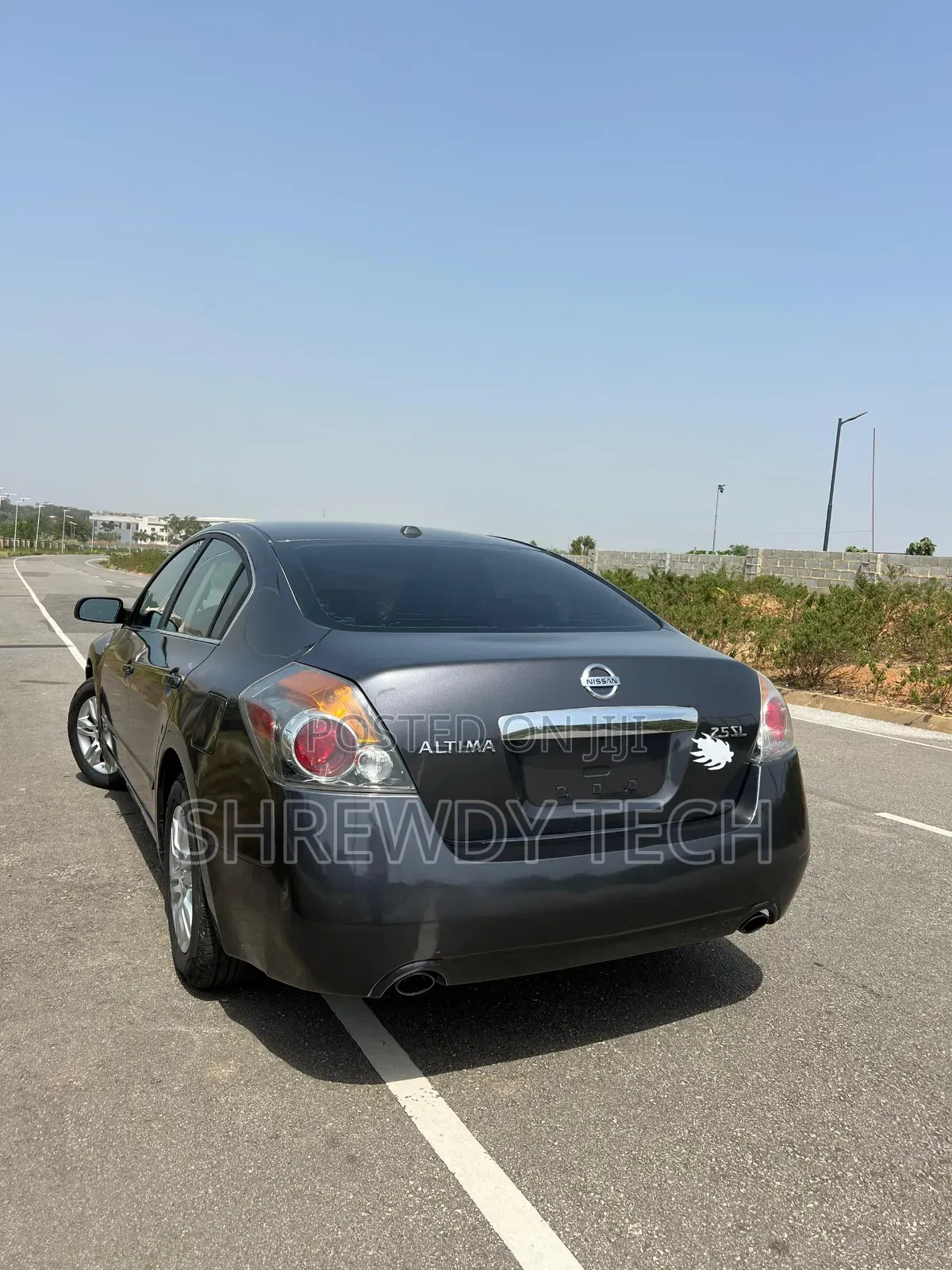 Nissan Altima 2011 Gray