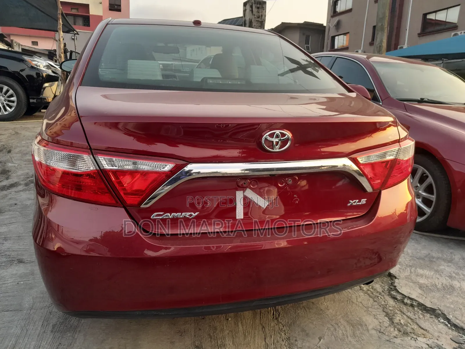 Toyota Camry XLE 4dr Sedan (2.5L 4cyl 6A) 2015