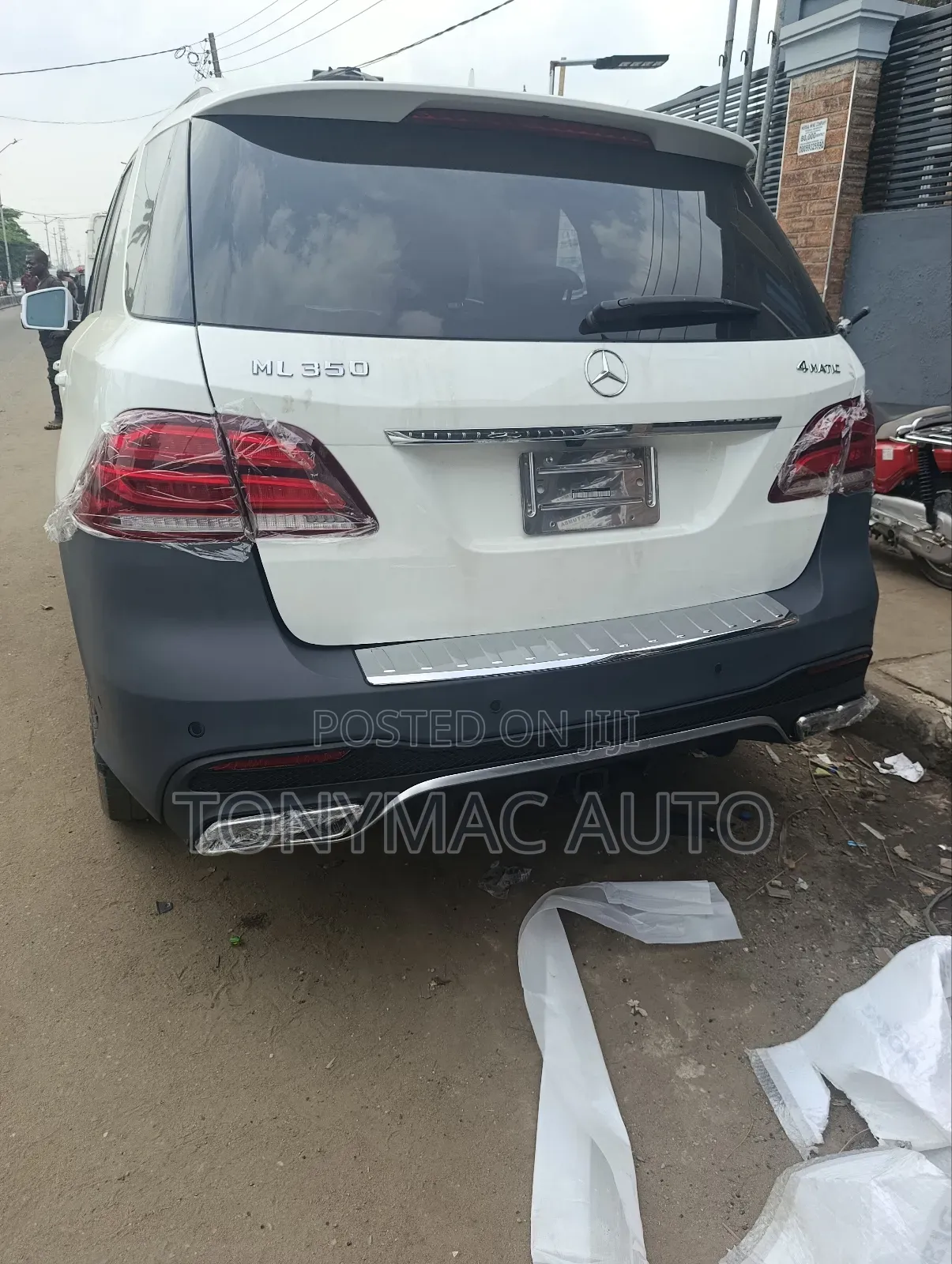 Mercedes Benz Ml350 2013-2014 Upgraded Kits To Gle 2018
