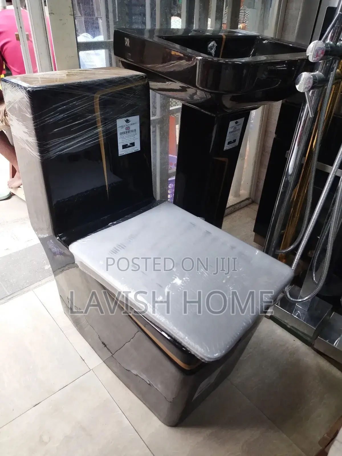 Big Set Toilet Seat for Master