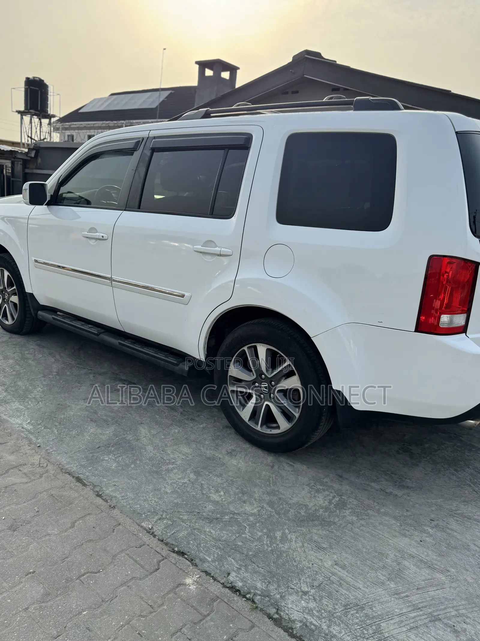 Honda Pilot Touring w/RES/Navi 4WD (3.5L 6cyl 5A) 2012 White