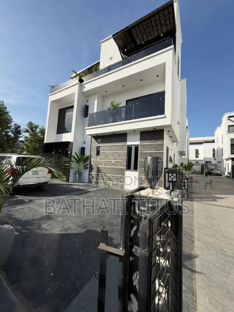 5bdrm Duplex in Kado for sale