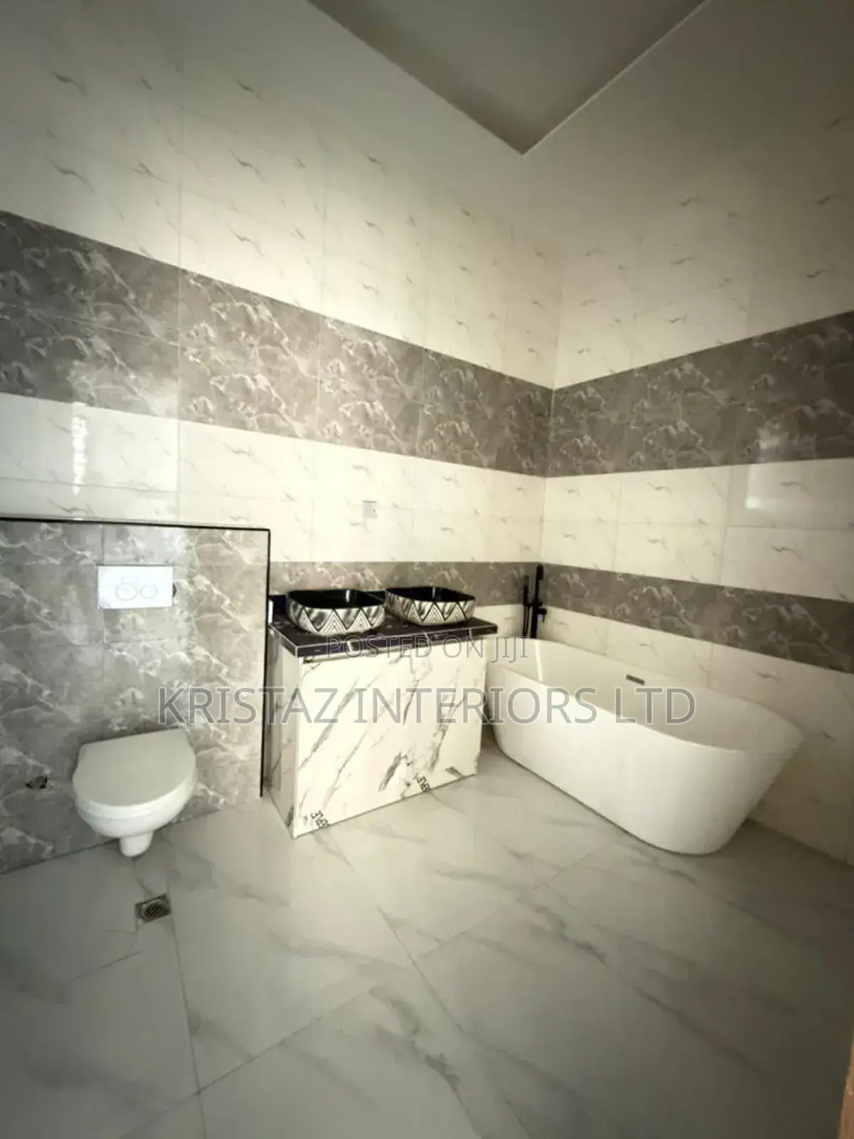 5bdrm Duplex in Lekki Phase 2 for sale