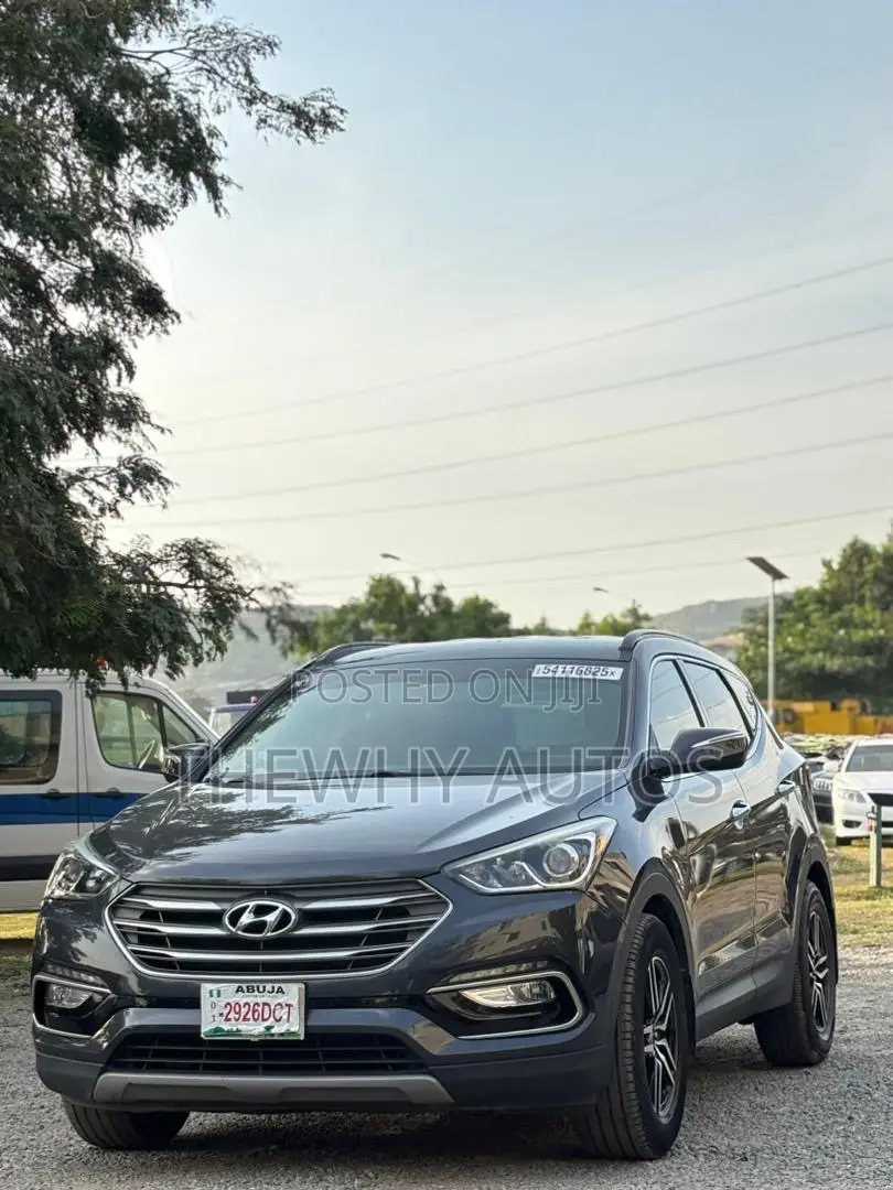 Hyundai Santa Fe SE FWD 2017 Gray