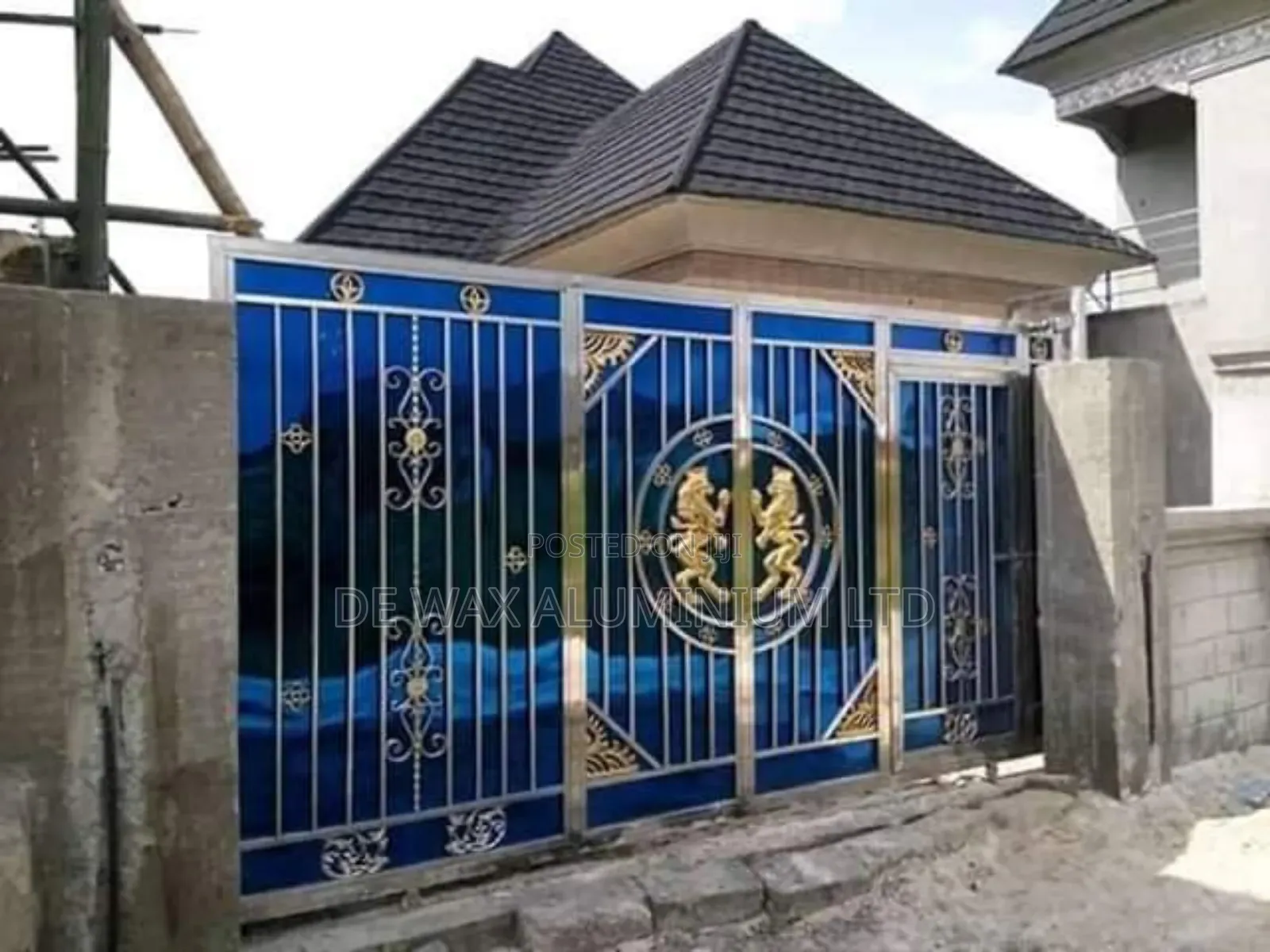 Royal Stainless Gate
