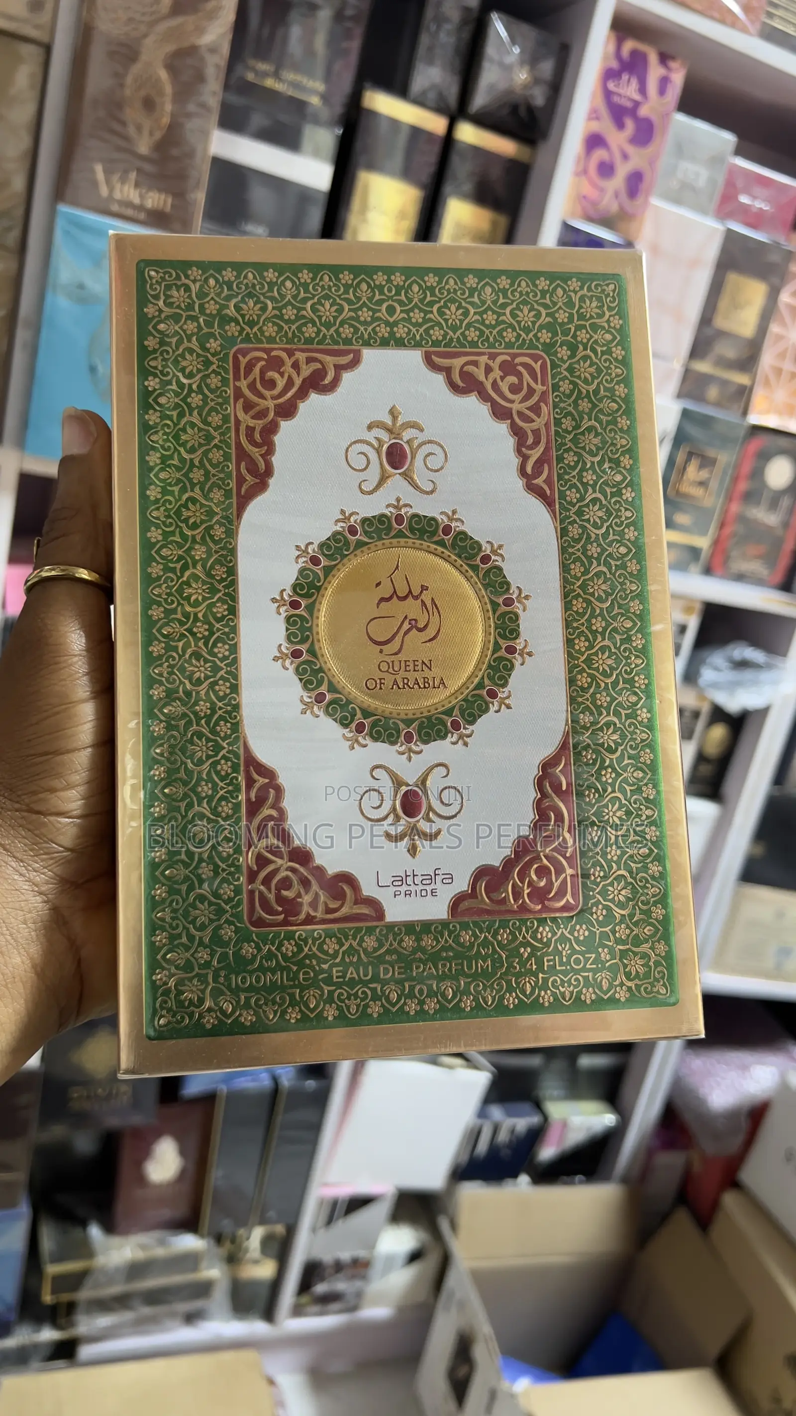 Lattafa Queen of Arabia