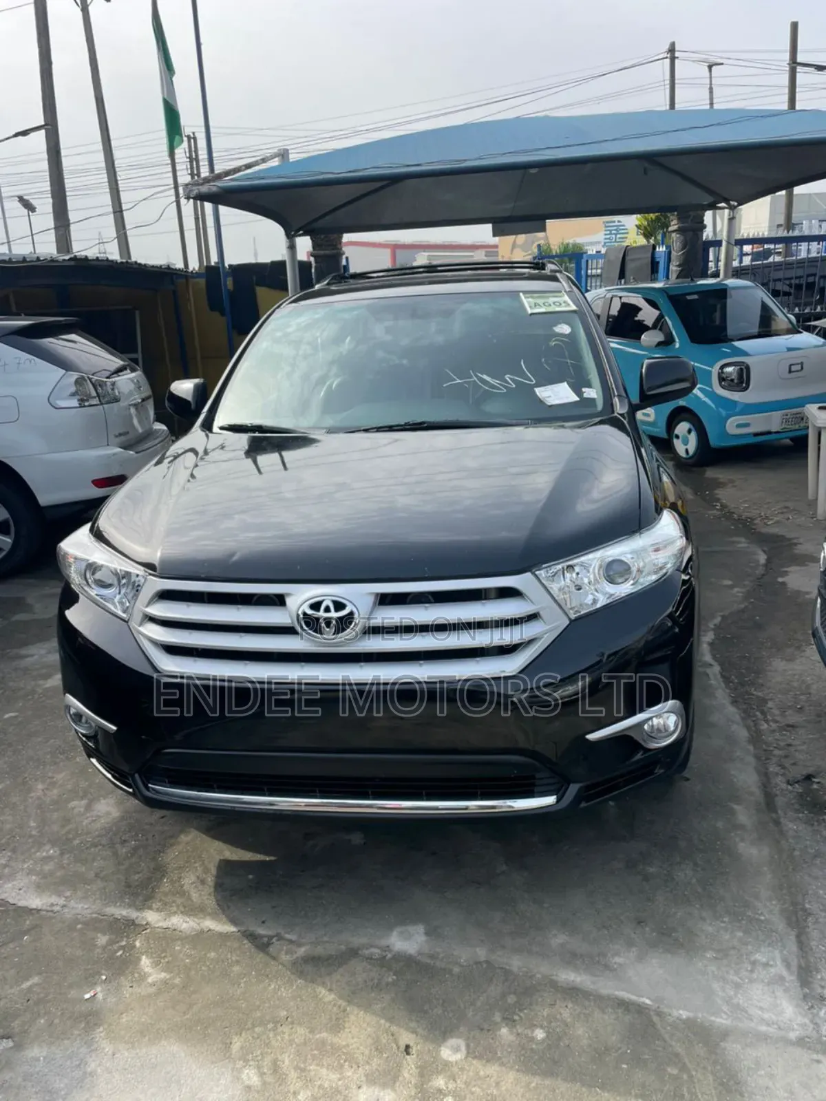 Toyota Highlander SE 2012 Black