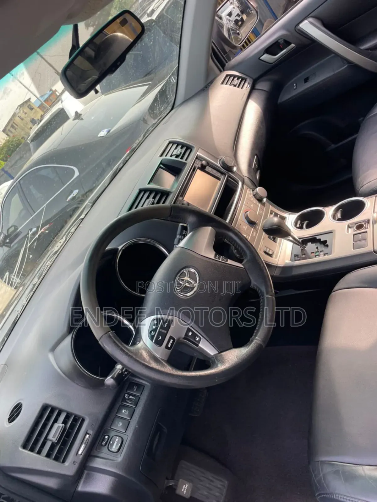 Toyota Highlander SE 2012 Black