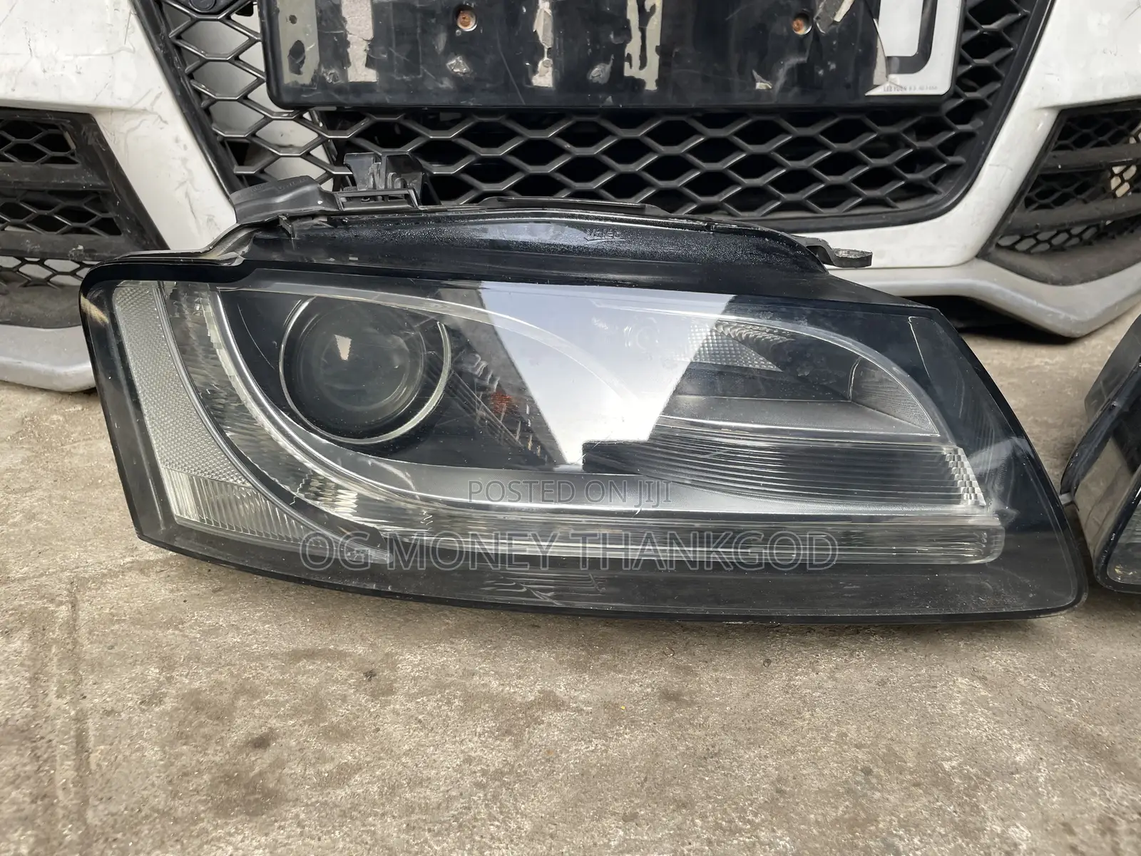 Headlights Audi A5 2009