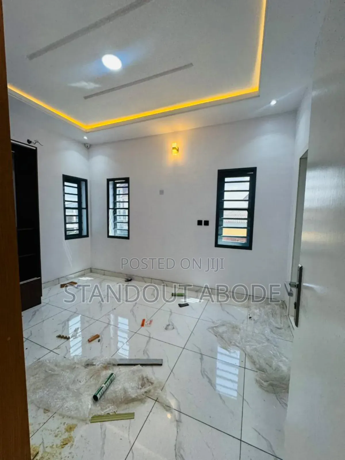 4bdrm Duplex in Inside An Estate, Surulere for sale