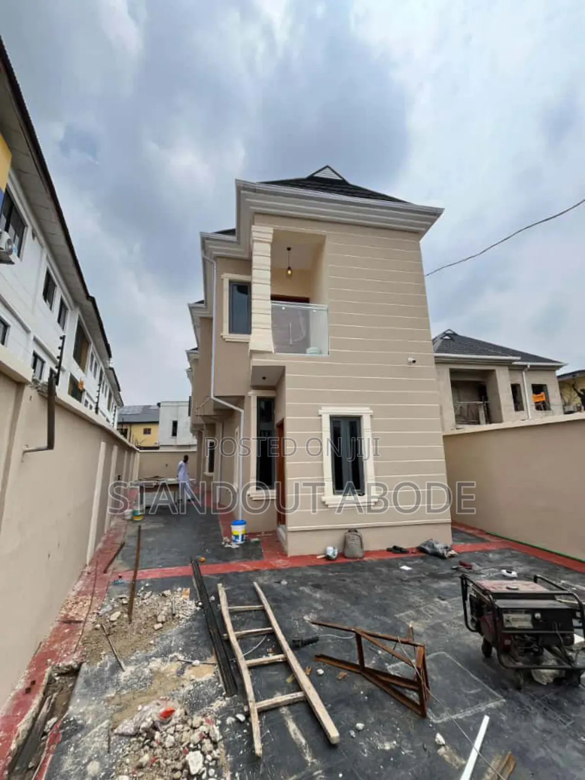 4bdrm Duplex in In An Estate, Ogba for sale