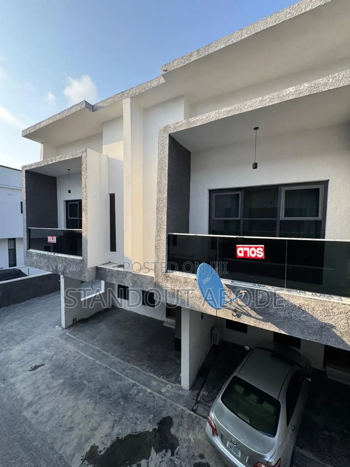 4bdrm Duplex in Inside An Estate, Ikota for sale