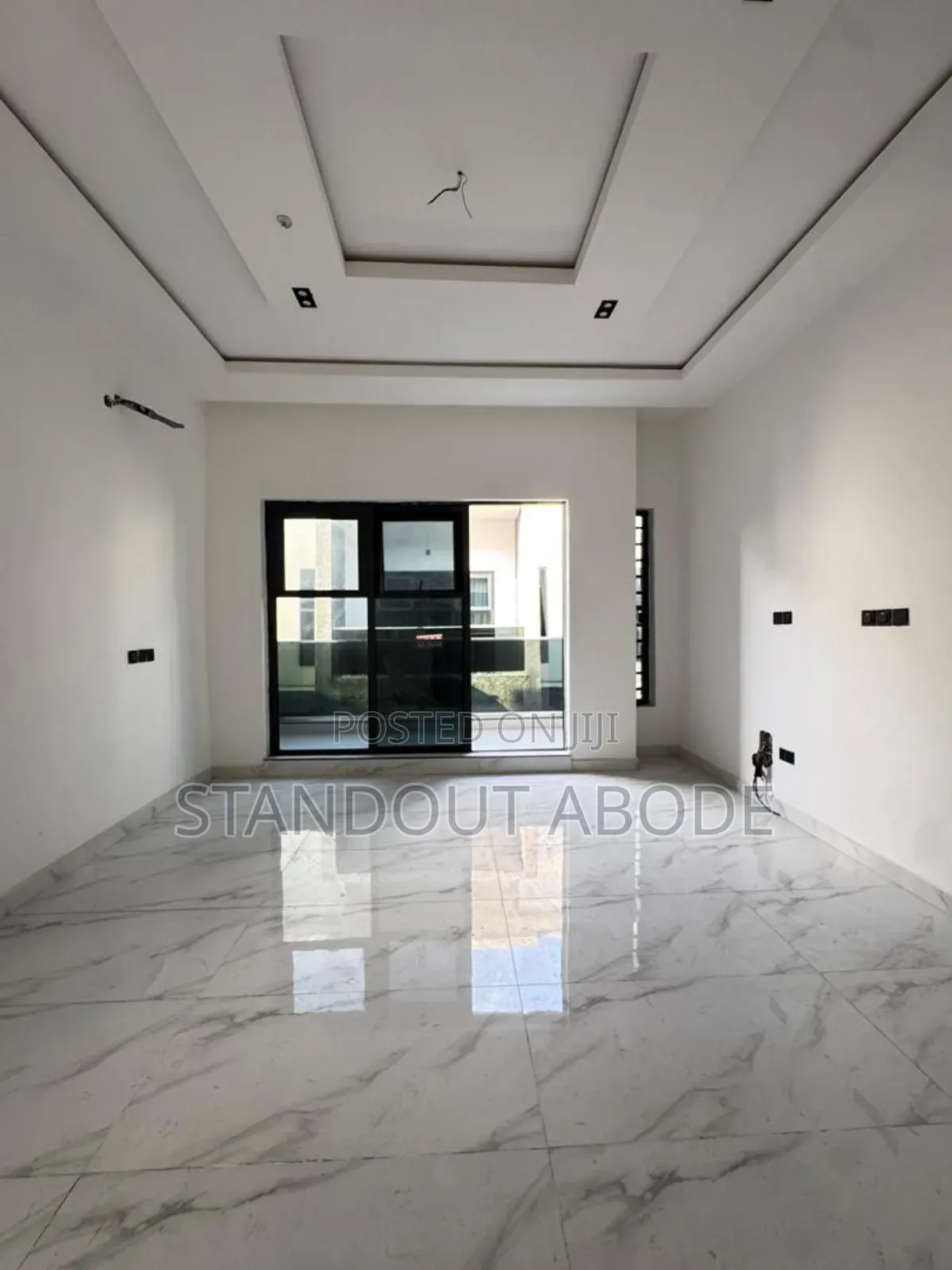 4bdrm Duplex in Inside An Estate, Ikota for sale