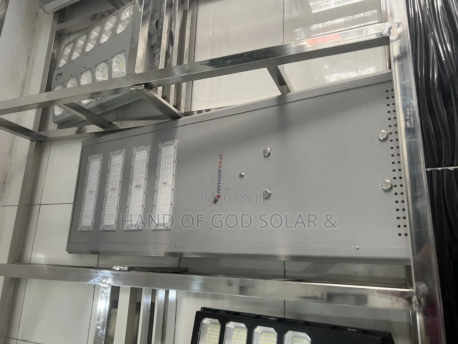 4 Line Pentagon Solar Street Light