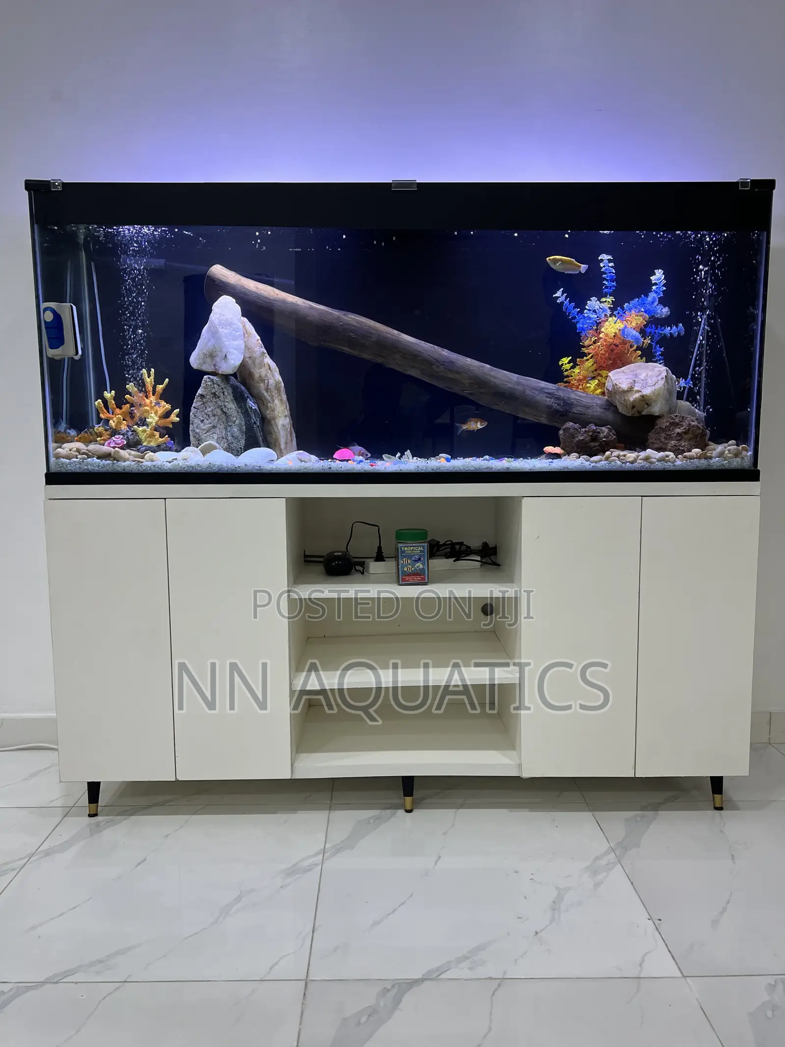Aquarium With Stand