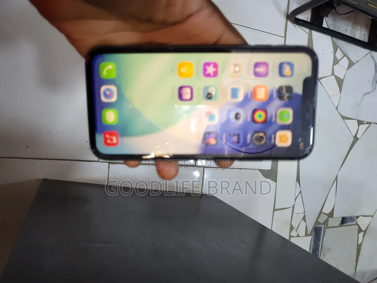 Apple iPhone XR 64 GB