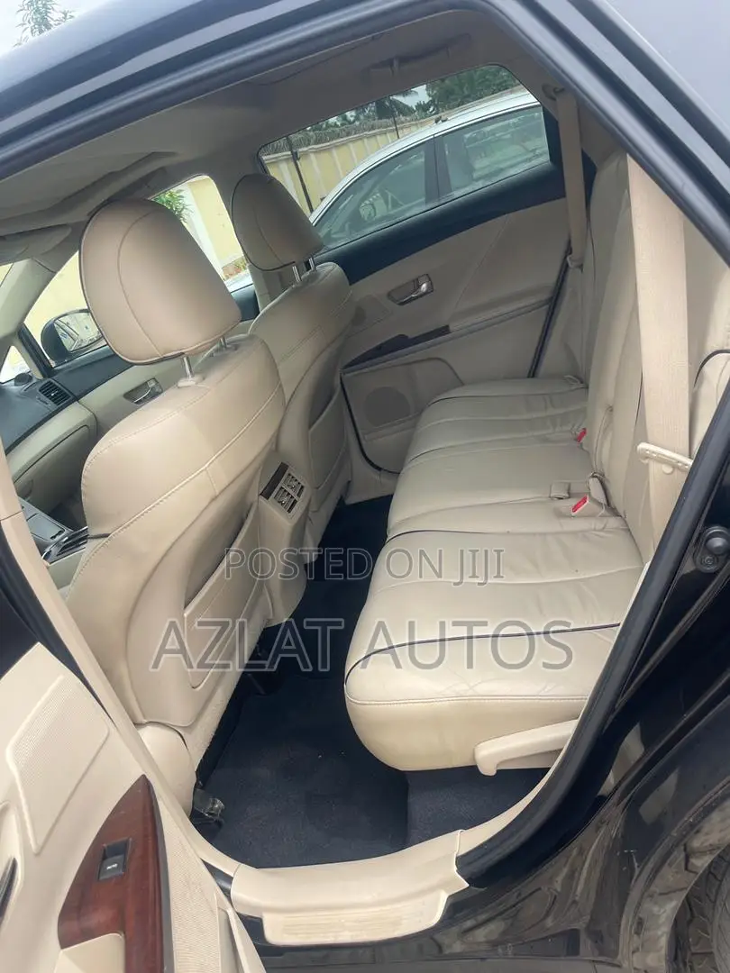 Toyota Venza V6 AWD 2010 Black