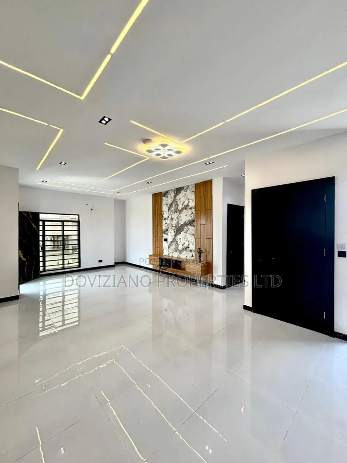 5bdrm Duplex in Ologolo for sale