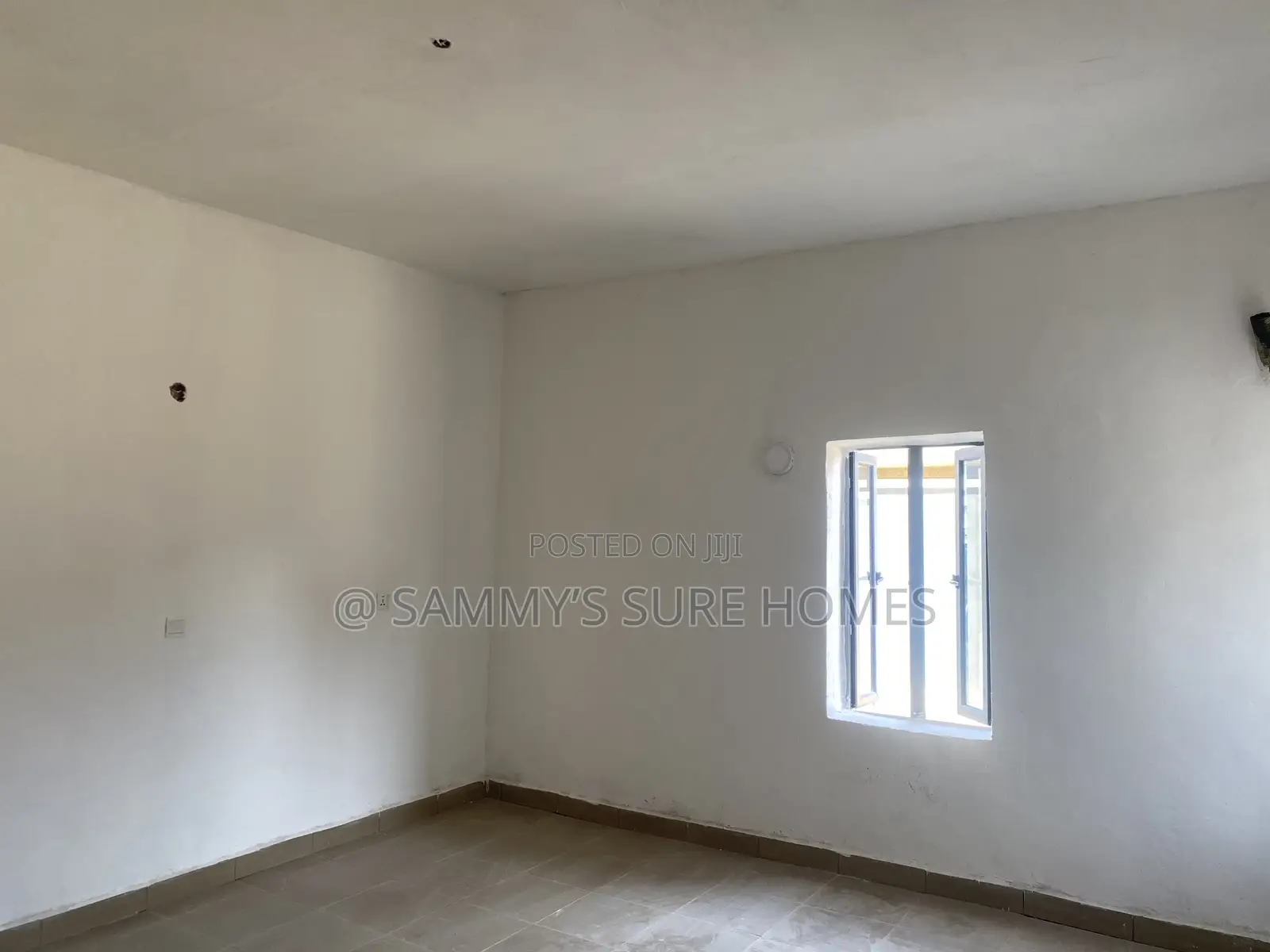 3bdrm Block of Flats in Katempe, Katampe for rent