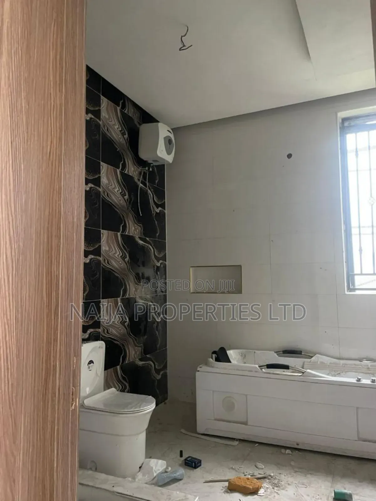 3bdrm Apartment in Seagate, Lekki for sale