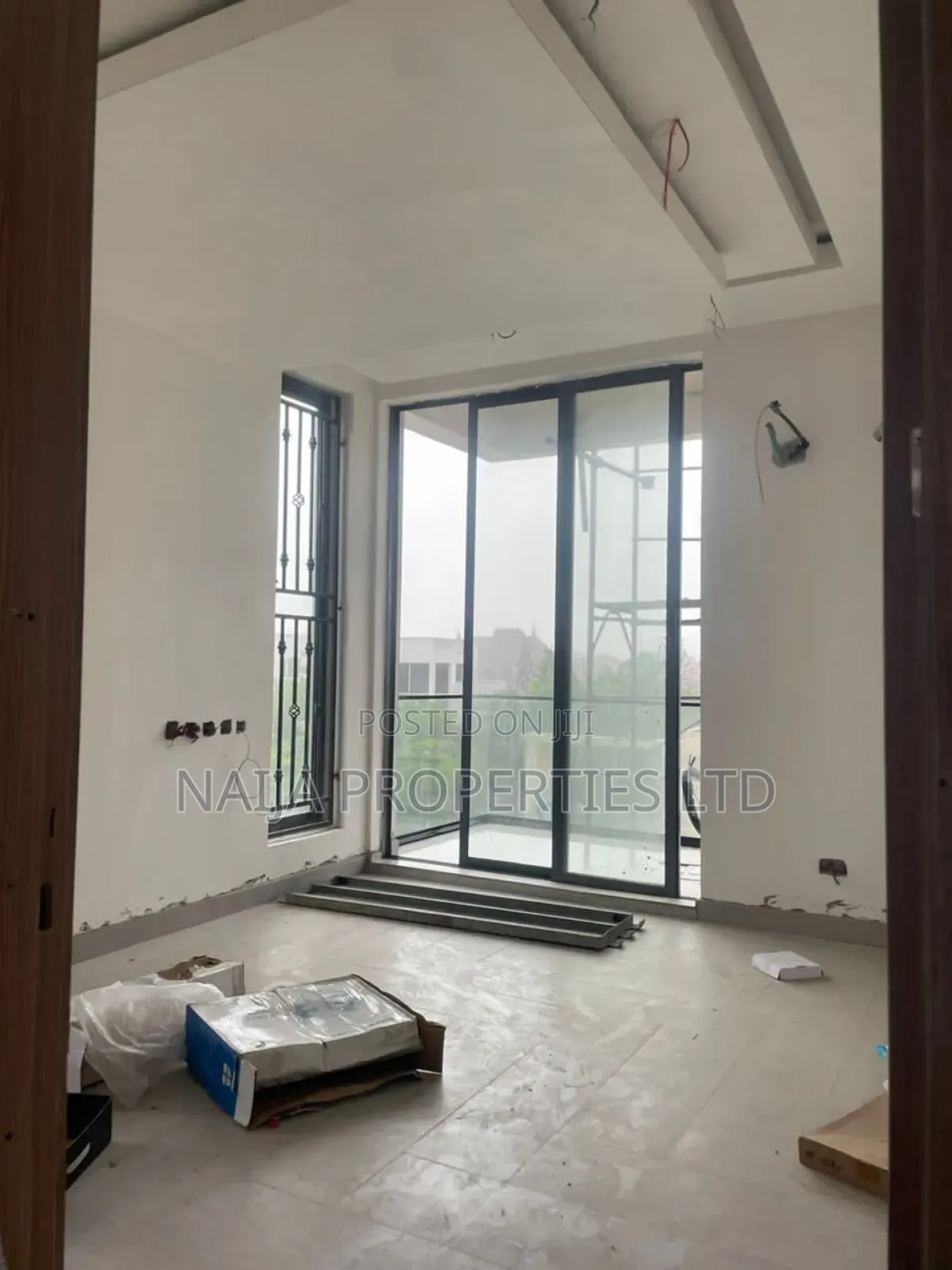3bdrm Apartment in Seagate, Lekki for sale