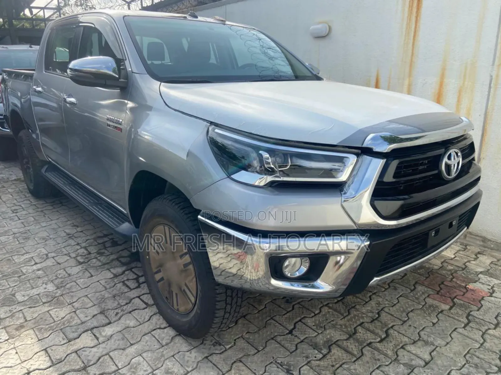 New Toyota Hilux 2024 Gray