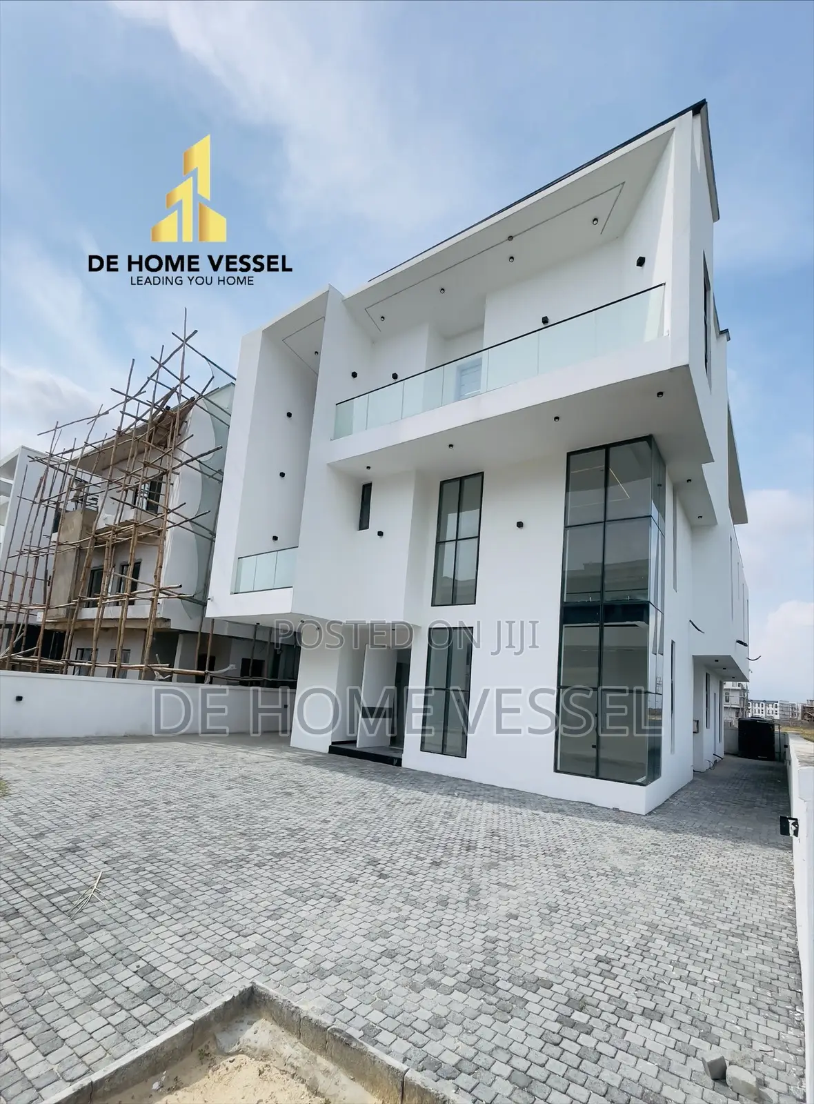 5bdrm Duplex in Ikate for sale