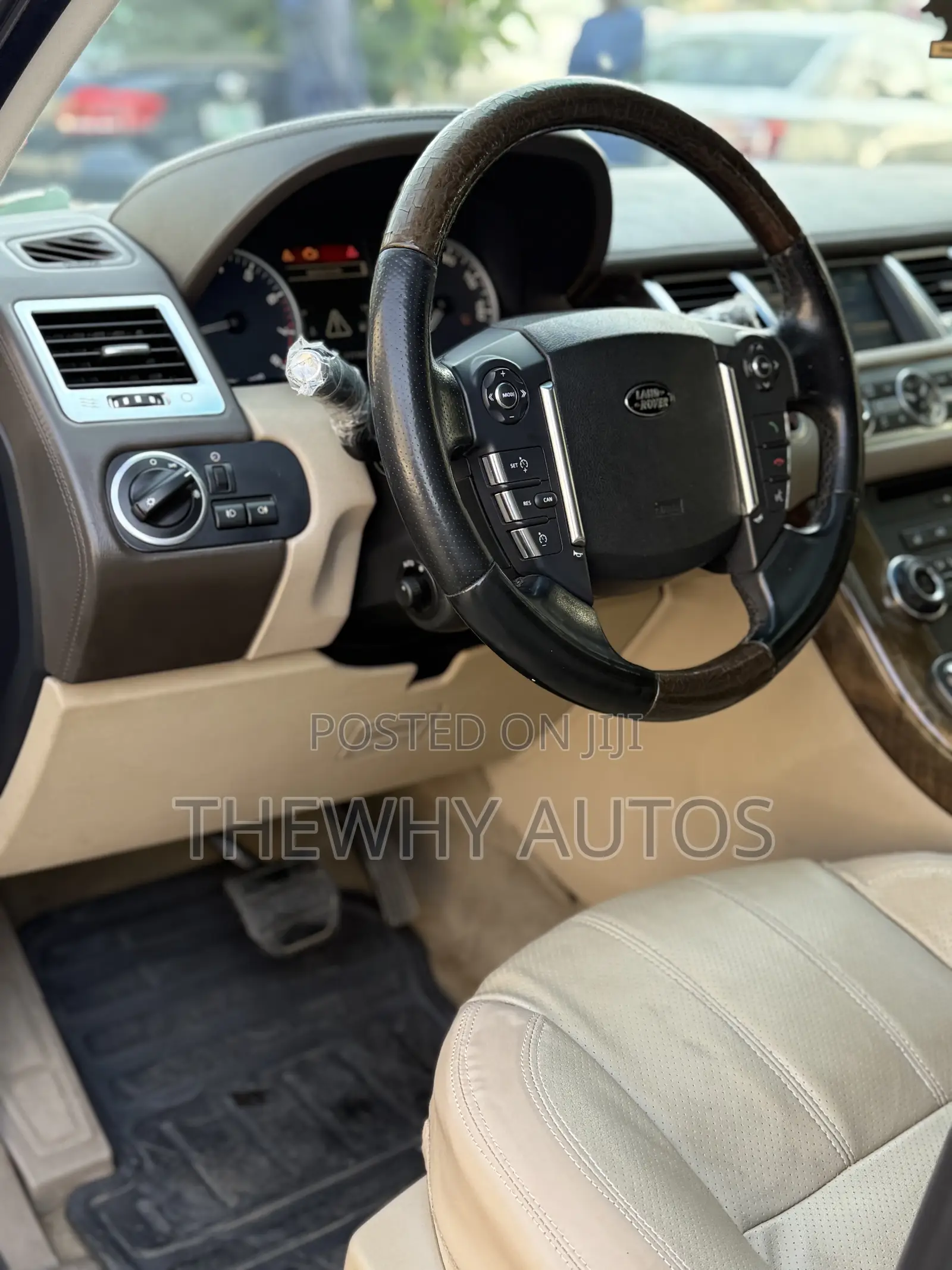 Land Rover Range Rover Sport HSE 4x4 (5.0L 8cyl 6A) 2012 White