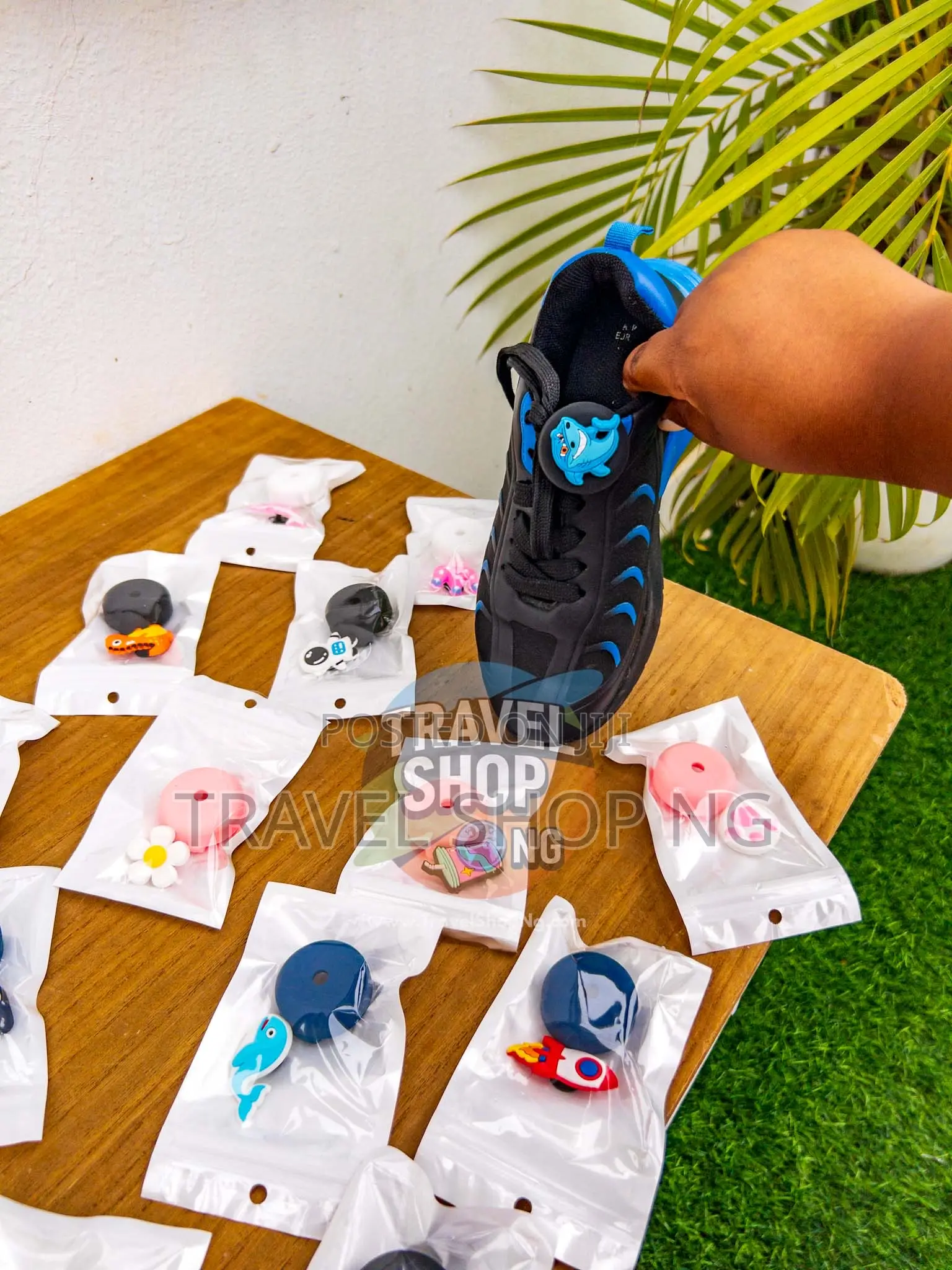 Airtag Shoe Holder | Track Locate Your Little Ones | Laces Velcro
