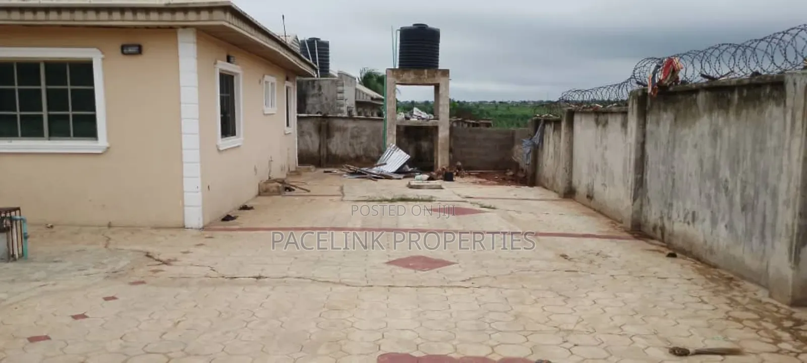 3bdrm Apartment in Ado-Odo/Ota for sale