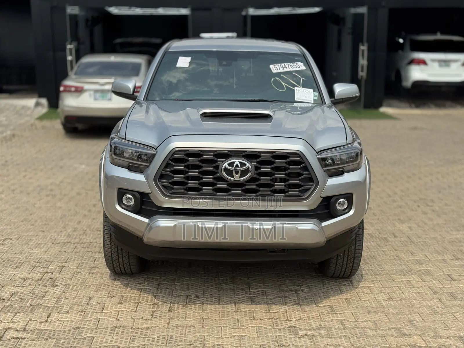 Toyota Tacoma SR5 Double Cab 6' Bed AT 2024 Silver