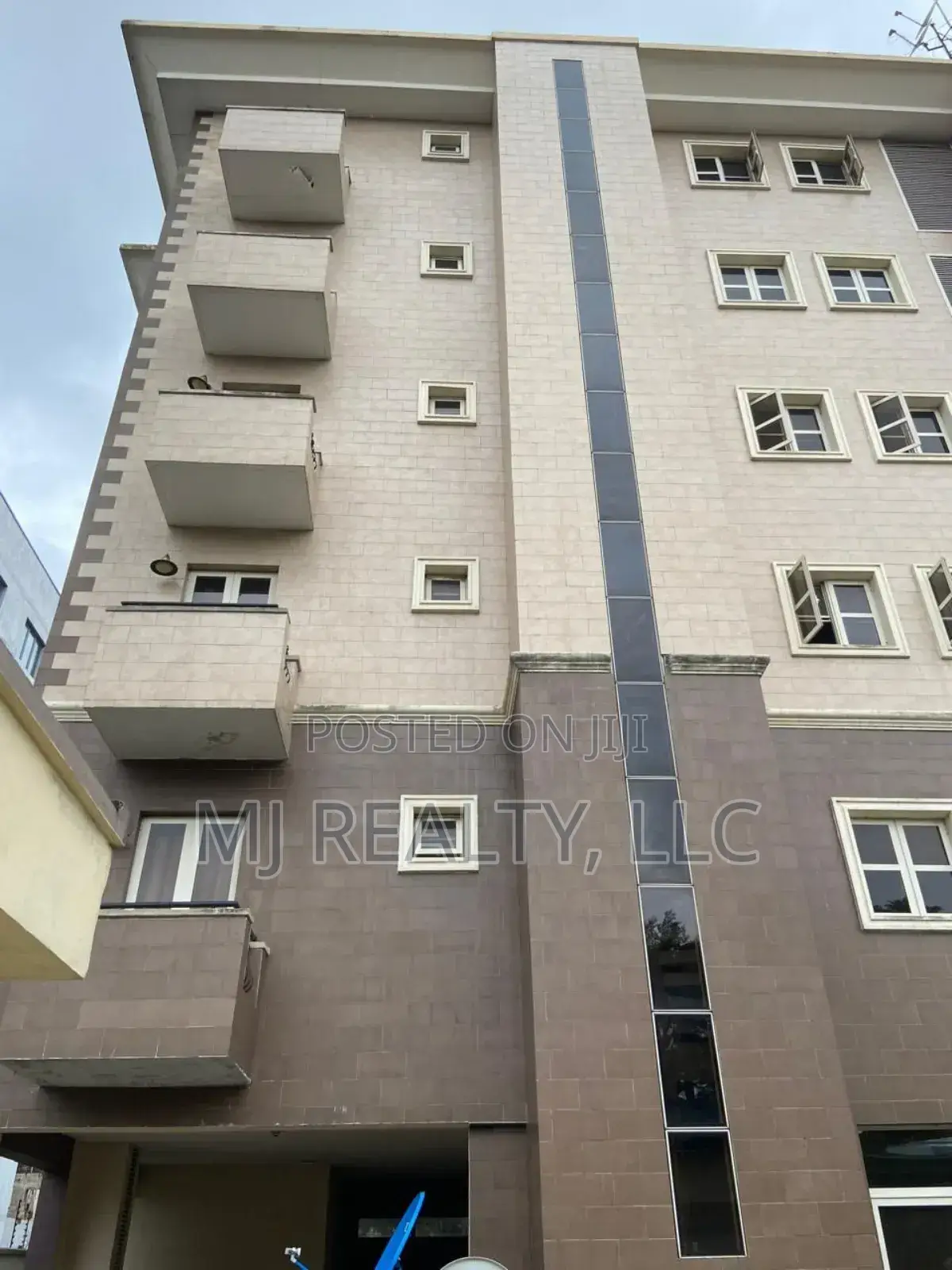 Furnished 3bdrm Block of Flats in Old Ikoyi for sale