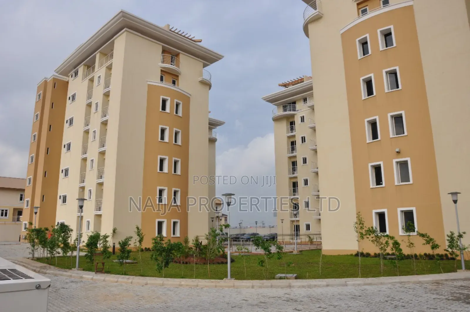 3bdrm Apartment in Oniru, Victoria Island for sale
