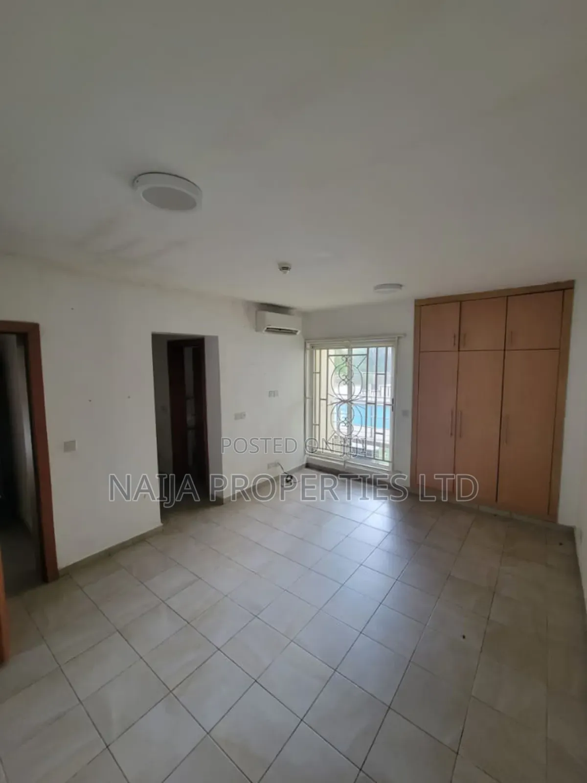 3bdrm Apartment in Oniru, Victoria Island for sale