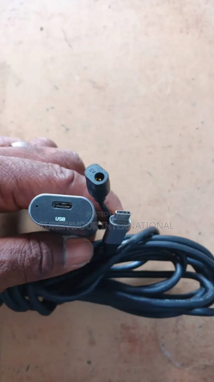 6.5m Usb-C Male to Female Adapter Cable With 5v Port