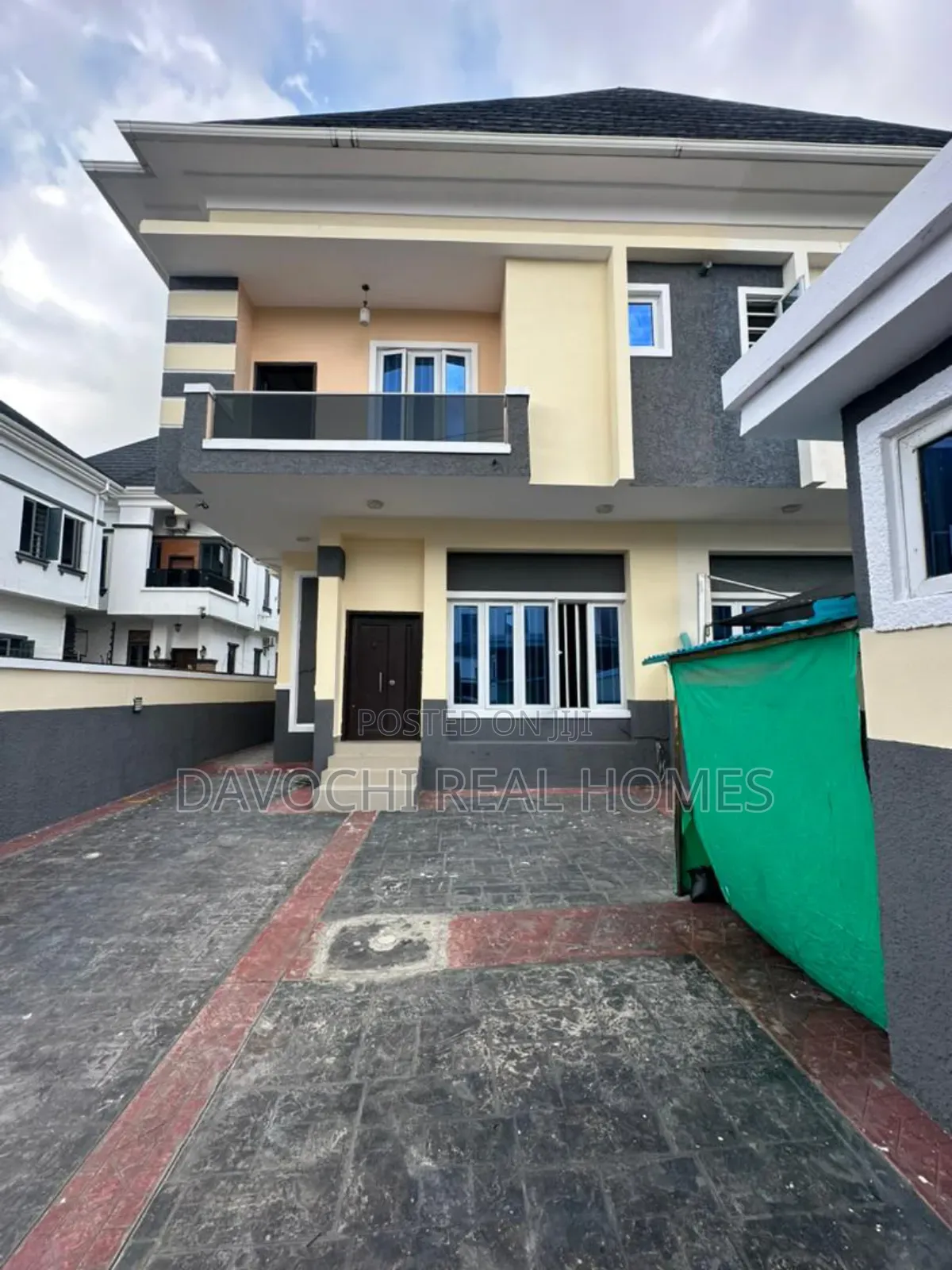 5bdrm Duplex in Osapa London Estate, Lekki for rent