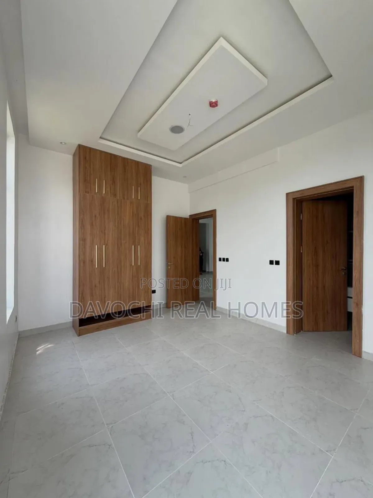 2bdrm Apartment in Lekki Phase One for rent