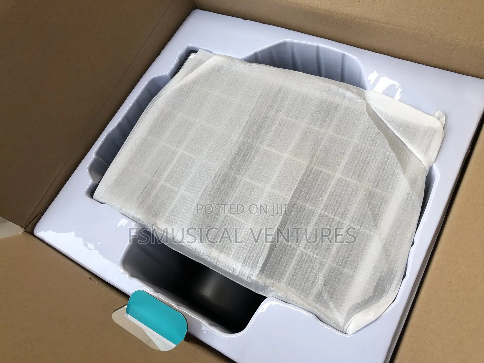 4g V380 Pro 3 Motorized Lens PTZ Solar Camera With 128gb Storage
