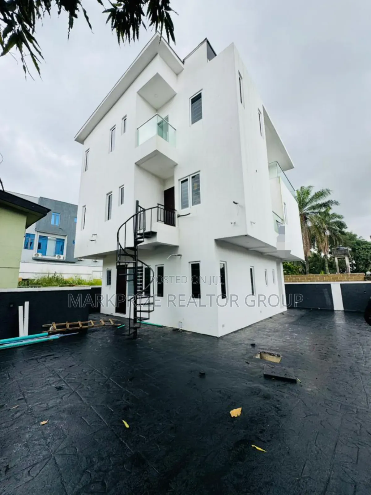 4bdrm Duplex in Adeniyi Jones for sale