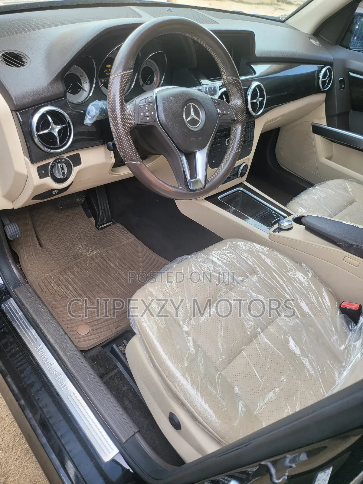 Mercedes-Benz GLK-Class Base GLK 350 4dr AWD 4MATIC (3.5L 6cyl 7A) 2015