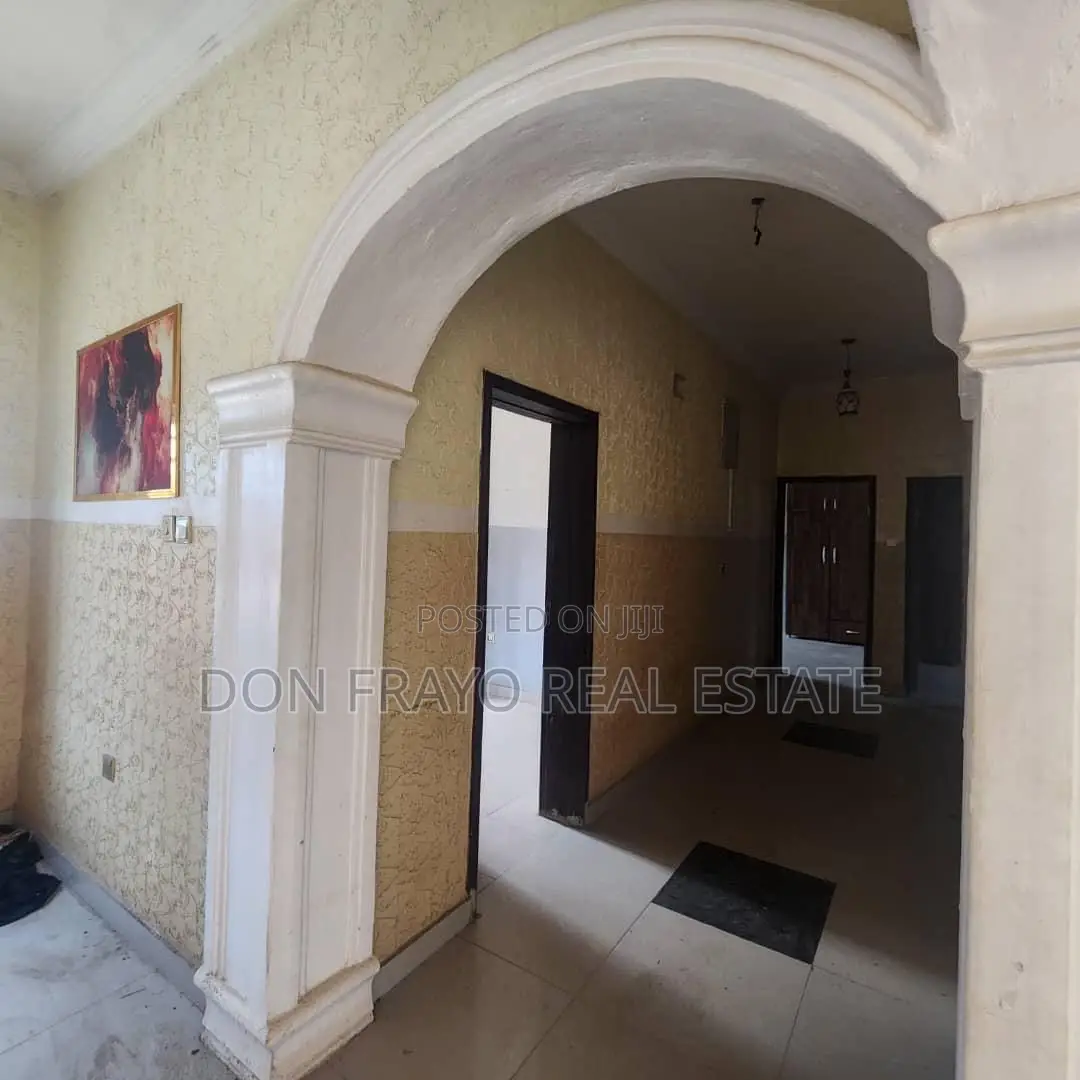12bdrm Block of Flats in Promise Land Estate, Akala Express for sale