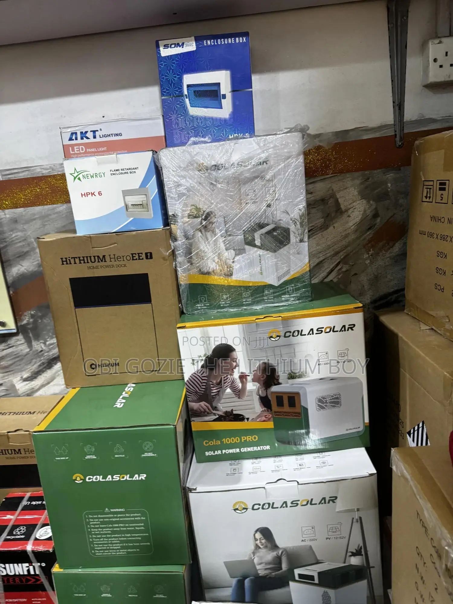 Cola 1000 Pro + Lithium Battery Solar Power Station Built With 1000kwh