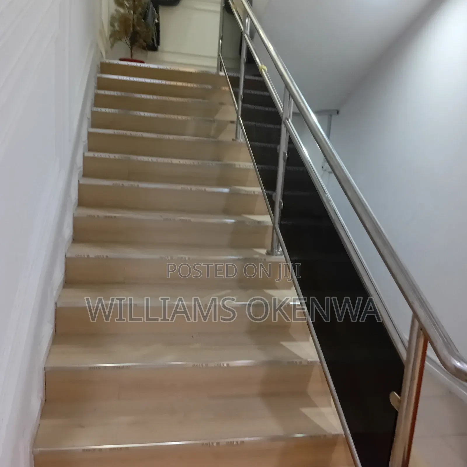 American Vinyl Floor,It Is Long Lasting and Very Affordable