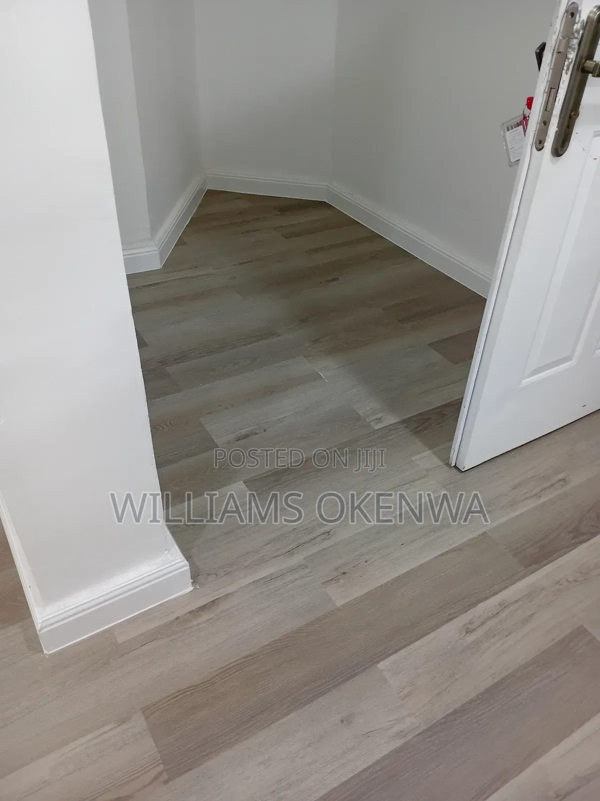 Luxury Vinyl Floor Is Suitable to Replace Old Ceramic Tiles