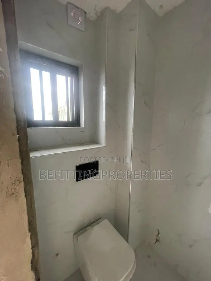 3bdrm Block of Flats in Ikeja for rent