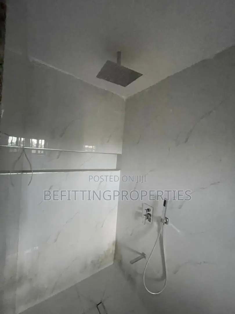 3bdrm Block of Flats in Ikeja for rent