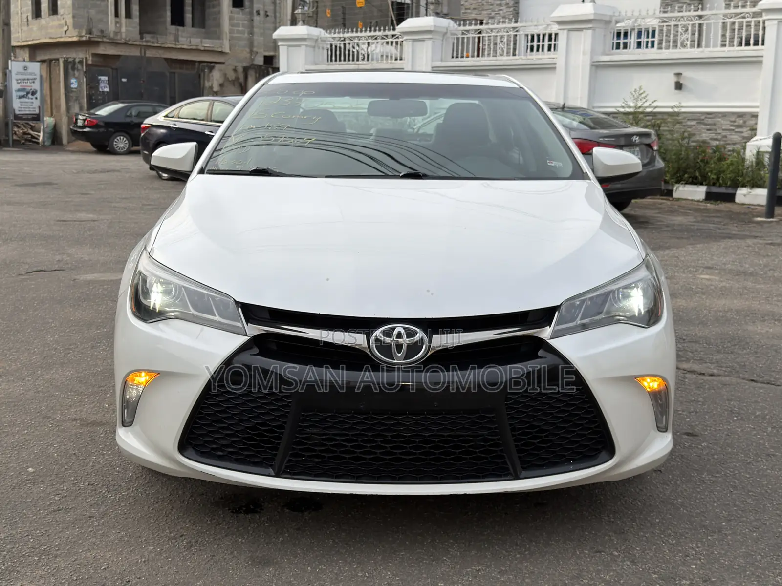 Toyota Camry XSE 4dr Sedan (3.5L 6cyl 6A) 2015 White
