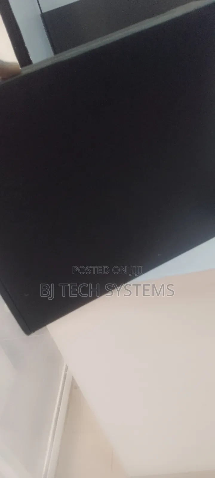 New Laptop Dell Latitude 5340 16GB Intel Core I7 SSD 512GB